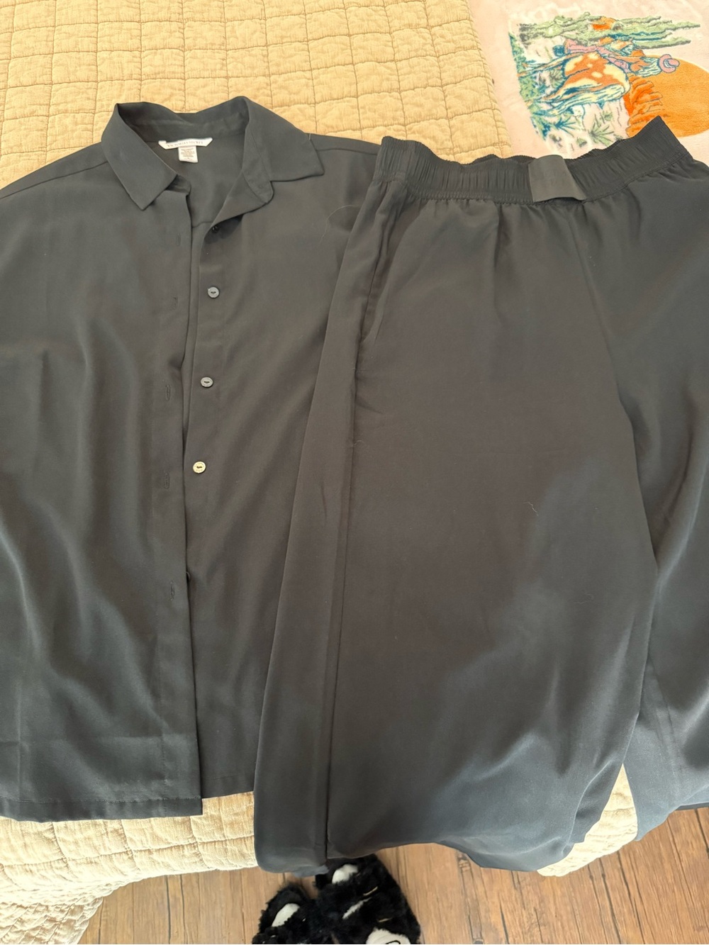 Victoria’s Secret NWOT black PJ set